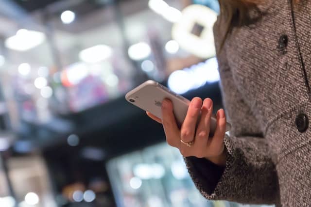 Mobile Commerce